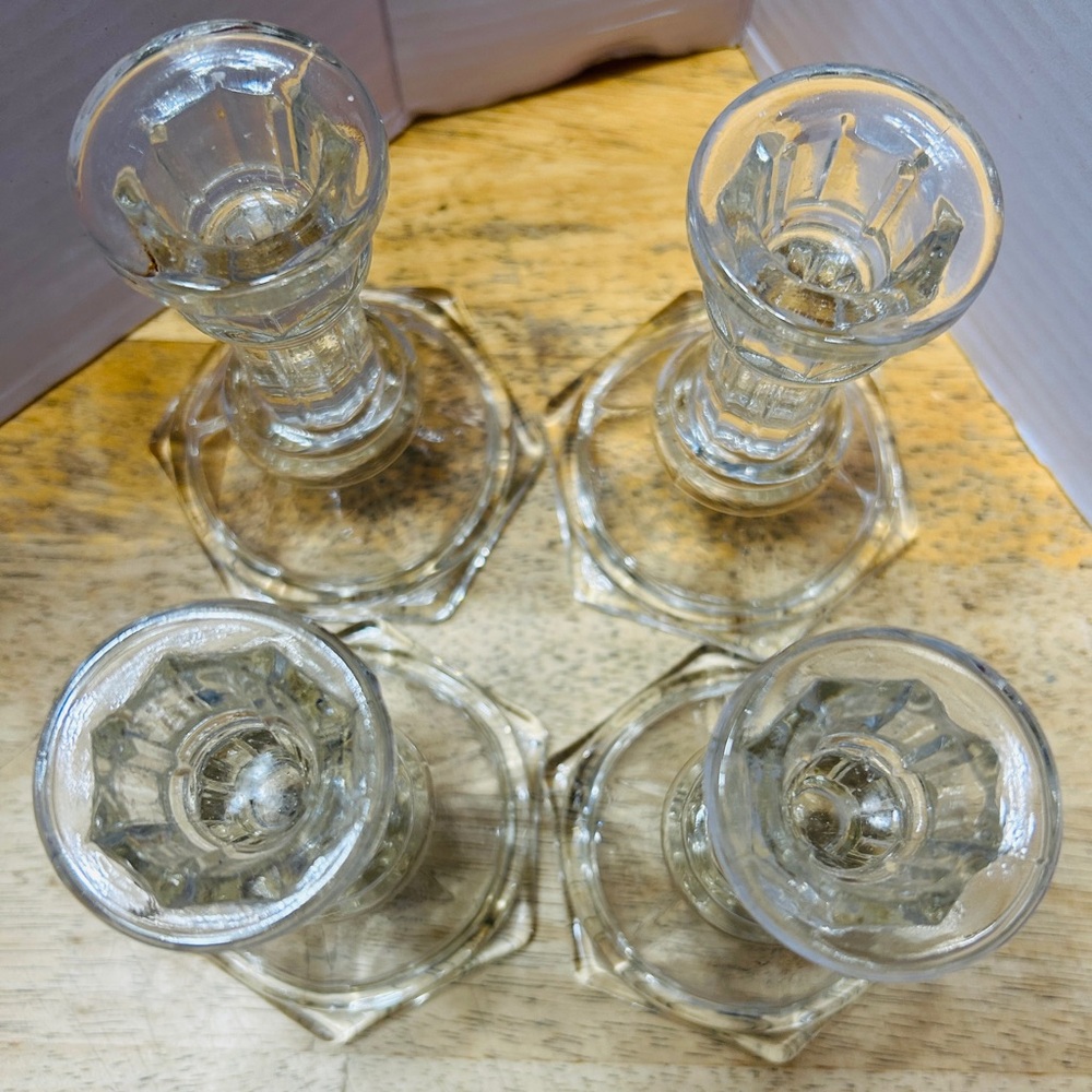 Crystal candle holders, set of 4. Holds taper candles. NO blemishes! - Picture 2 of 3